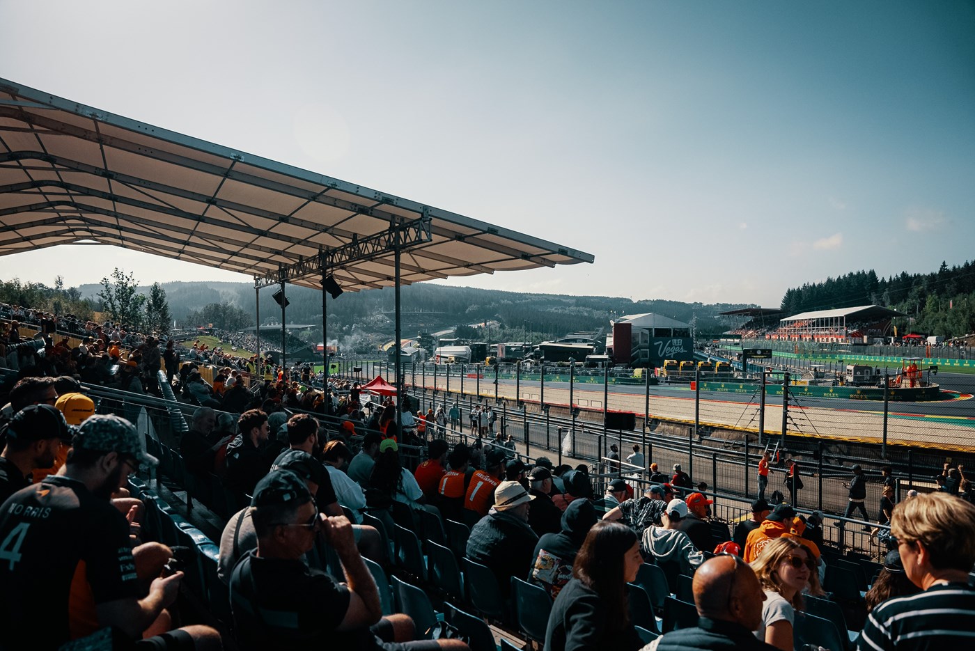 SPA_GP_TRIBUNE_SAMEDI-13